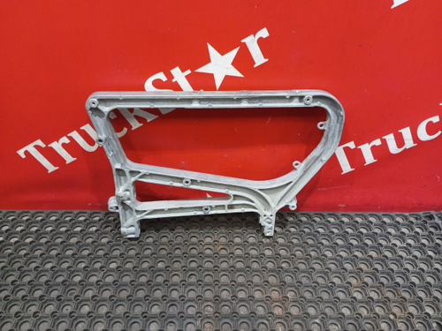 Кронштейн глушителя 2018г