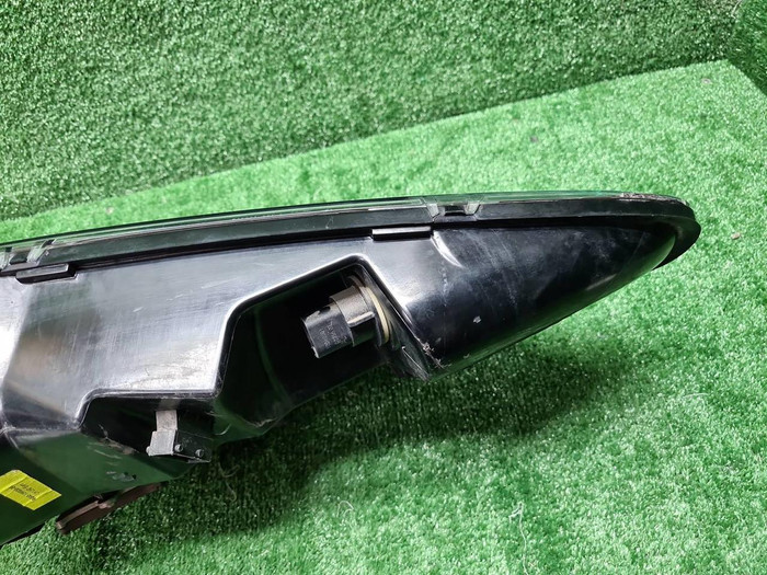 Фара левая Aston Martin DB9 (2003-2013) ксенон