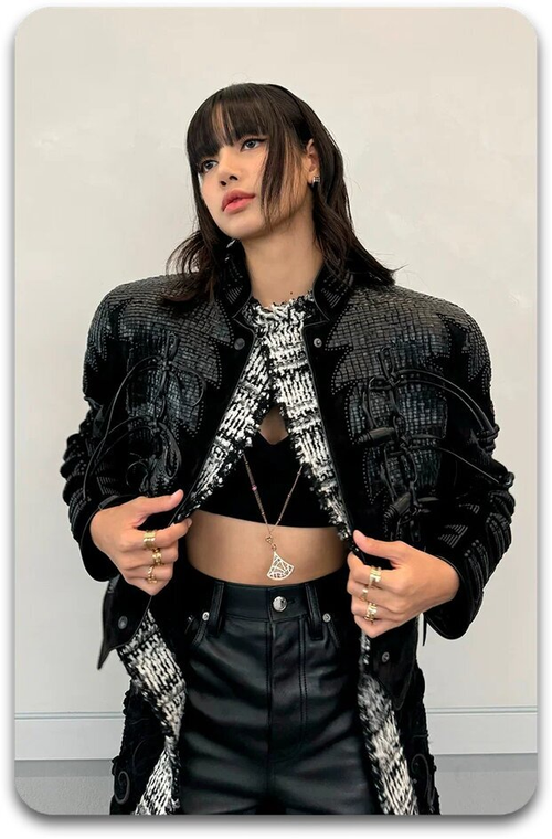 Карта #3372 / Lisa (BLACKPINK)