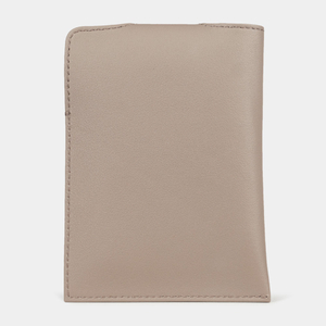 Обложка-кармашек для паспорта London из кожи теленка, бежевого цвета