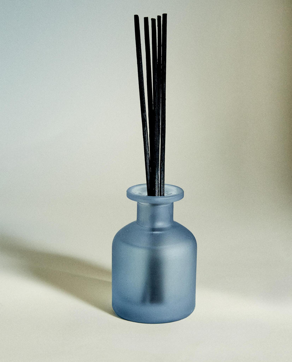 Zara Home AQUA BERGAMOTA REED DIFFUSERS — ароматический диффузор с тростниковыми палочками, Аква Бергамот, 120 мл