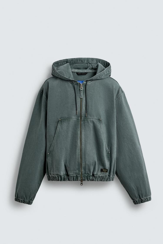 ZARA КУРТКА С КАПЮШОНОМ ИЗ ТКАНИ С ЭФФЕКТОМ ПОТЕРТОСТИ, ЛИНЯЛЫЙ ЗЕЛЕНЫЙ