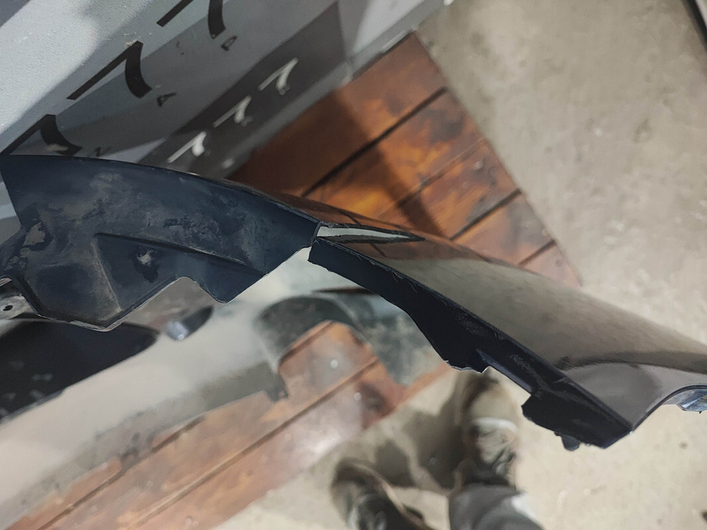 Бампер задний Mazda CX-5 2 (KF) 17-21 Б/У Оригинал KBYB5022XB8P