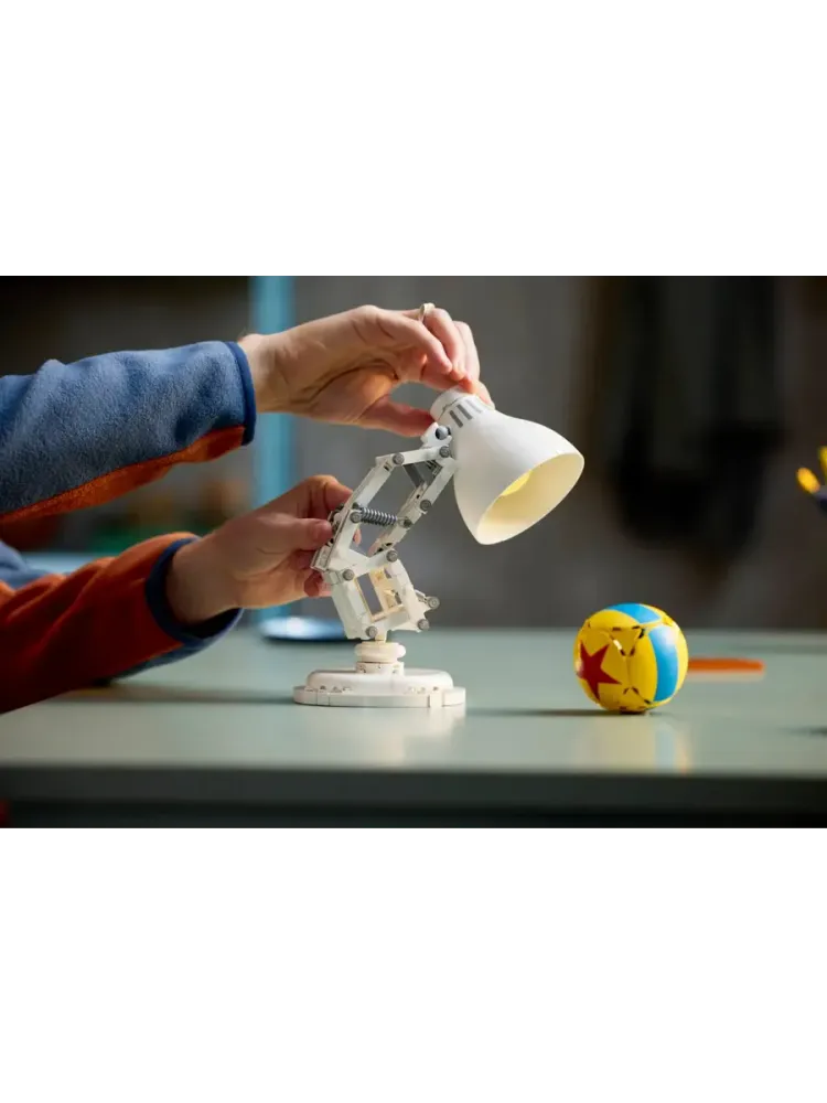 Конструктор IDEAS 21357 Disney Pixar: Люксо-младший