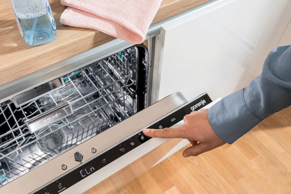 Встраиваемая посудомоечная машина Gorenje GV642D90