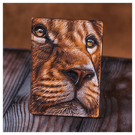 Кожаный картхолдер «Лев»