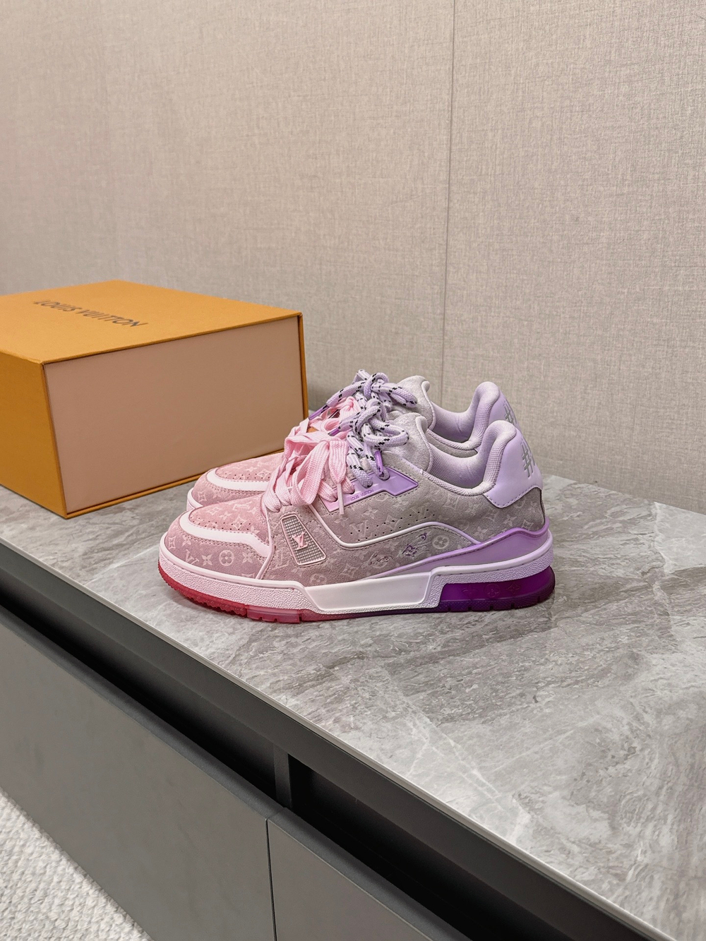 Louis Vuitton Trainer (4 colors)