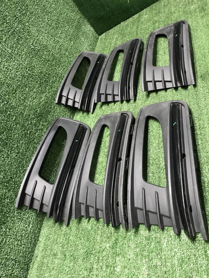 Накладка ПТФ левая VW Polo sedan 5 (2015-2020)