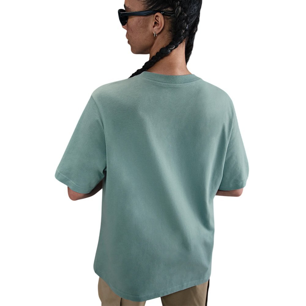 Баскетбольная женская футболка Nike Sportswear Essentials Green T-Shirt