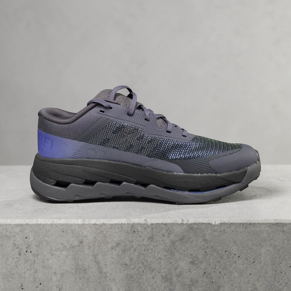 On Cloudultra 3 • Black Charcoal