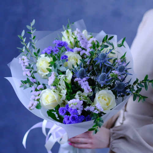 Купить Букет #463 с белыми розами и астрами
