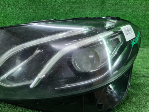 Битая Фара левая Mercedes E W213 (2016-2021) LED