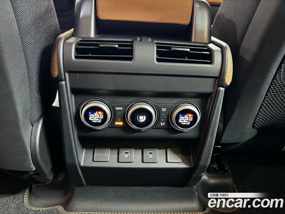 Land Rover Defender (L663) 110 P400 X (08.2023)