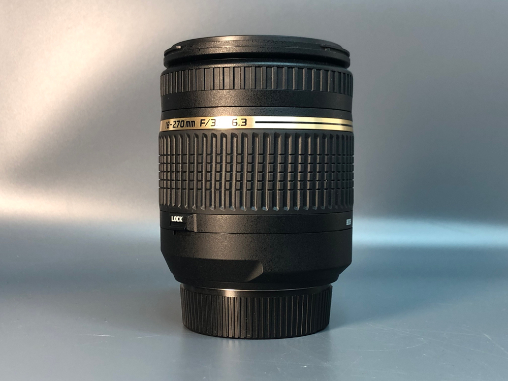 Tamron AF 18-270mm 3.5-6.3 Di II Nikon F, присутствует налет