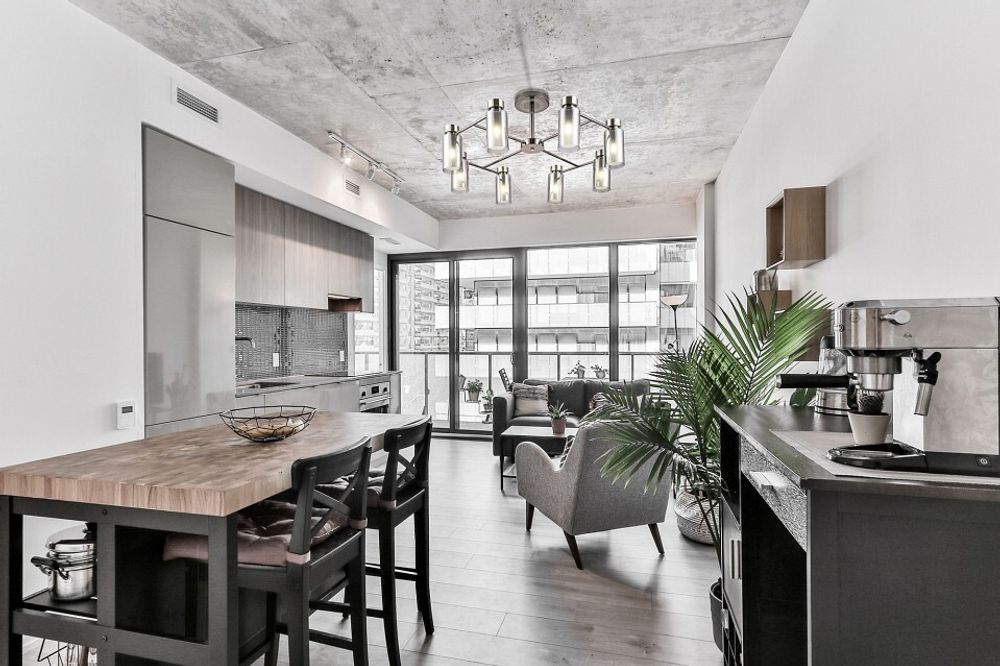 Люстра на штанге Escada Centaurus 1115/8PL