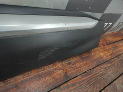 Накладка двери передней правой Hyundai Santa Fe 4 (TM) 18-нв Б/У Оригинал 87722S1000