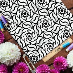 Ткань лён единый цветочный узор на белом фоне