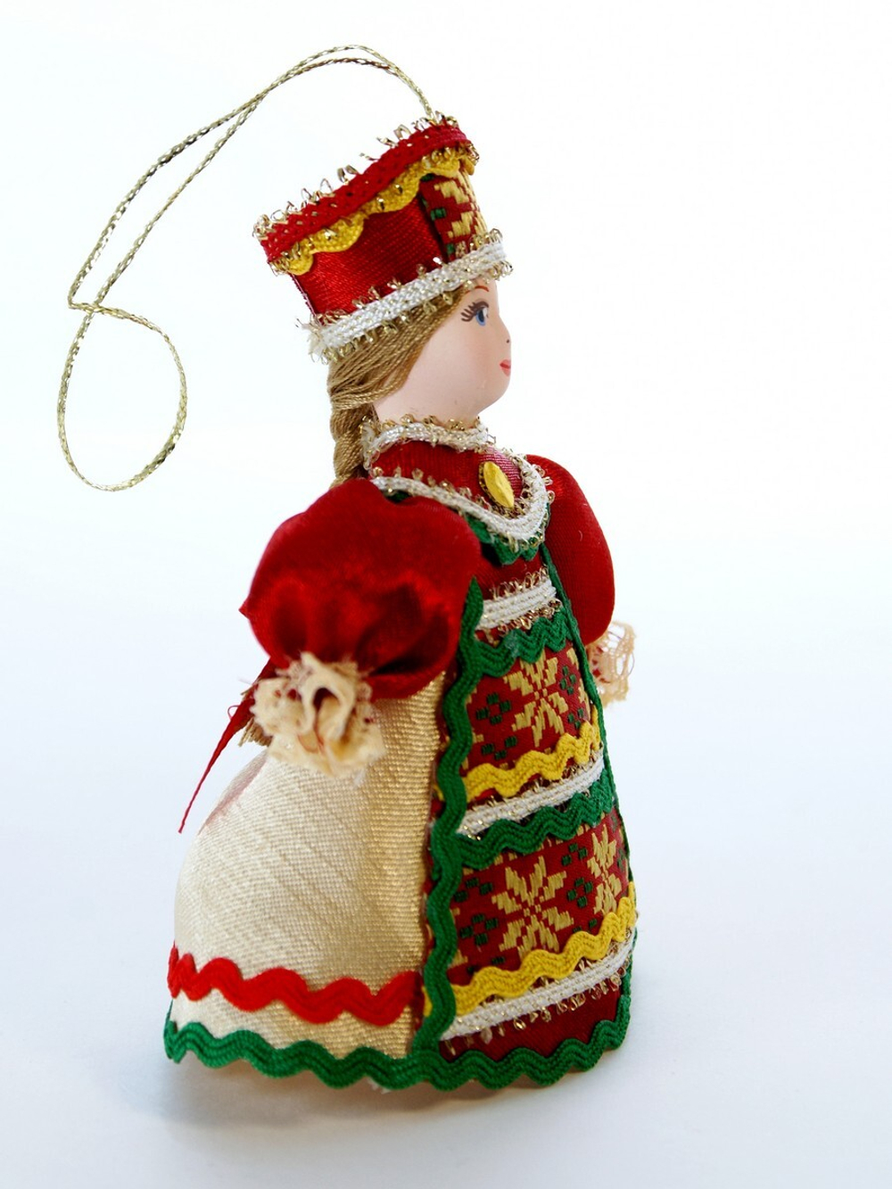 Кукла-подвеска Девушка в русском костюме.