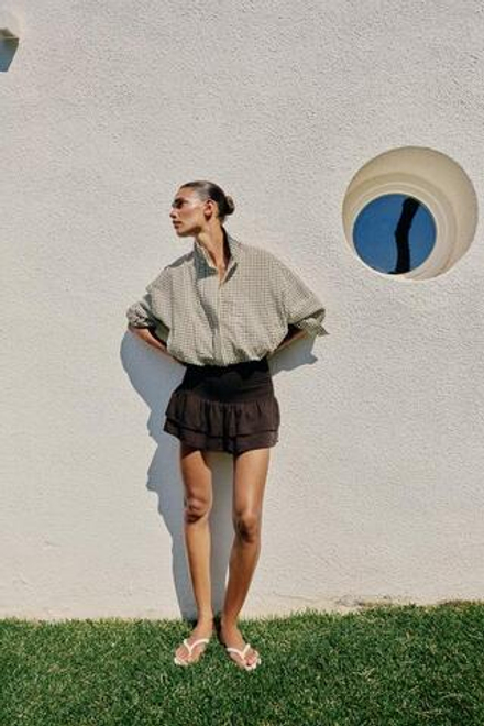 ZARA ЮБКА-ШОРТЫ С ЖАТКОЙ И ВОЛАНАМИ, КОРИЧНЕВЫЙ