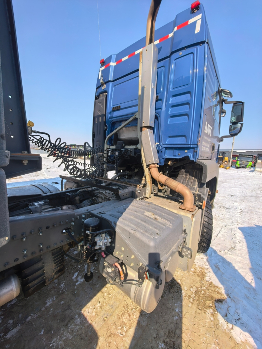 SITRAK C7H 6x6 Седельный тягач ZZ4406V395ME (Дизельный, 12,4 л, 540 л.с., МТ)