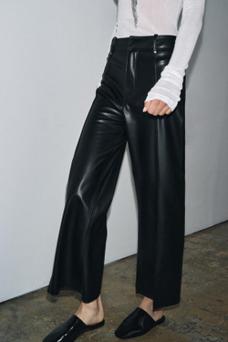 ZARA БРЮКИ ПРЯМОГО КРОЯ WIDE LEG ИЗ ИСКУССТВЕННОЙ КОЖИ ZW COLLECTION, ЧЕРНЫЙ