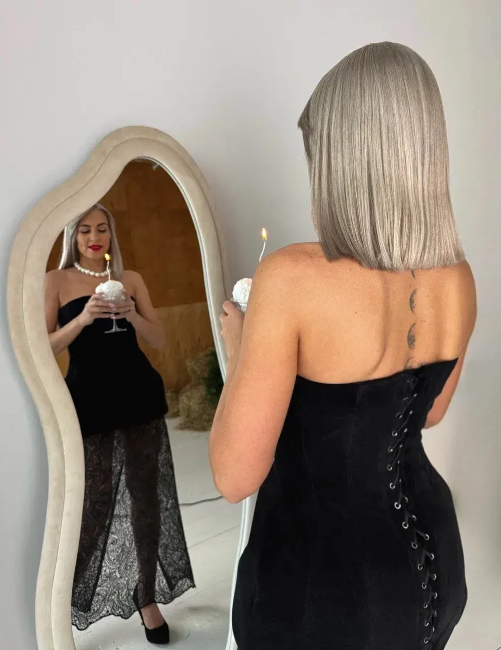 Корсет бархатный и юбка кружевная