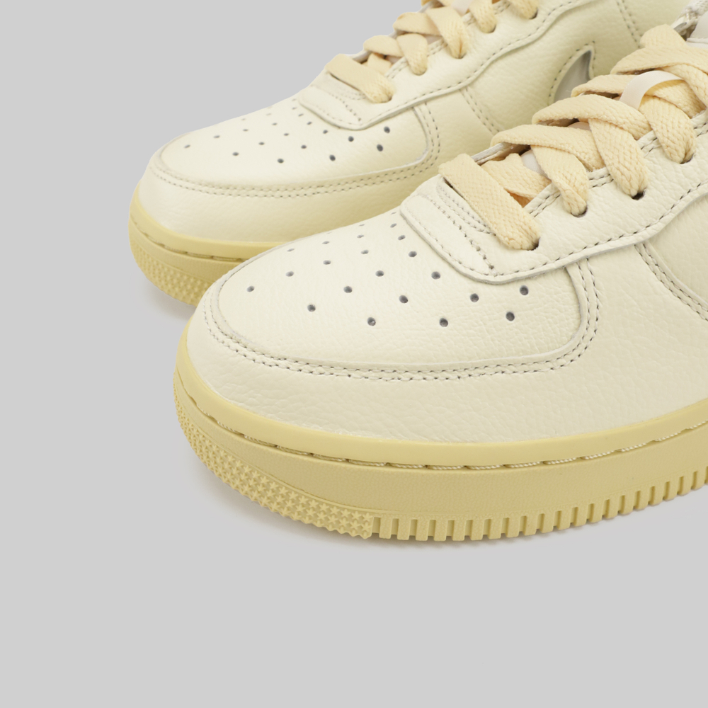 Кроссовки женские Nike Air Force 1 Low '07 LX "Coconut Milk Lemon Wash" (W)