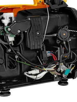 Генератор инверторный DENZEL GT-1200iS, 1.2 кВт и 53.5 см3 объем двигателя, 2.4 л объем топливного бака, ручной стартер и режим ECO, 1 розетка и выход постоянного тока 12 В, 94701