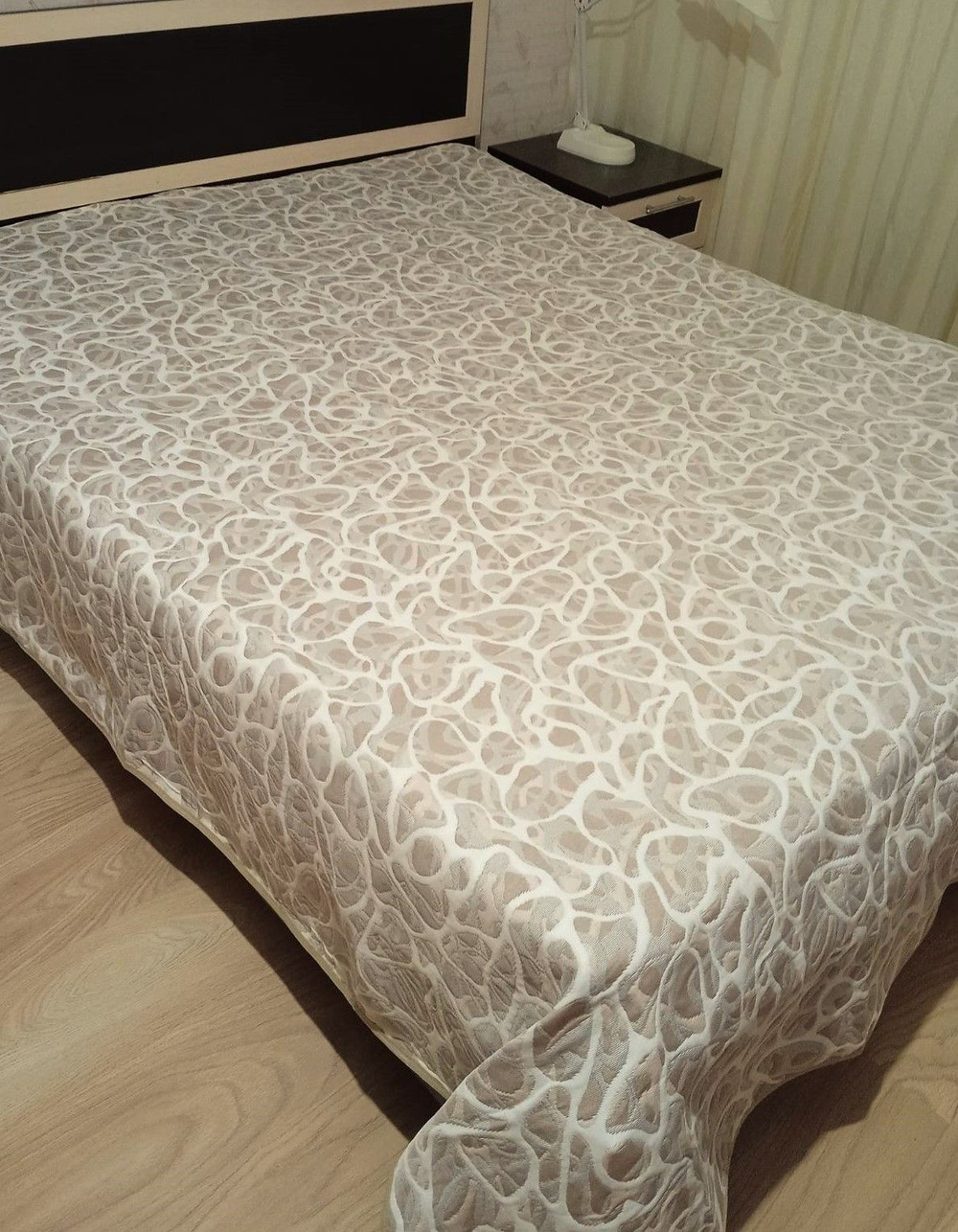 Покрывало жаккардовое двухстороннее Нежность 81-18 белый, беж, серый 2.0 (180х200)