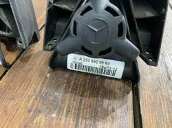 Поперечины рейлингов 2 шт Mercedes GLC (X253) 15-нв Б/У Оригинал A2538900593