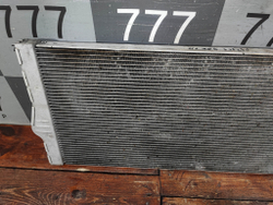 Радиатор двигателя BMW 5-Series (F10) 09-16 Б/У Оригинал 17118509176