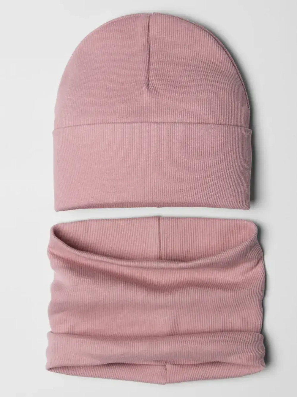 Шапка детская со снудом на осень