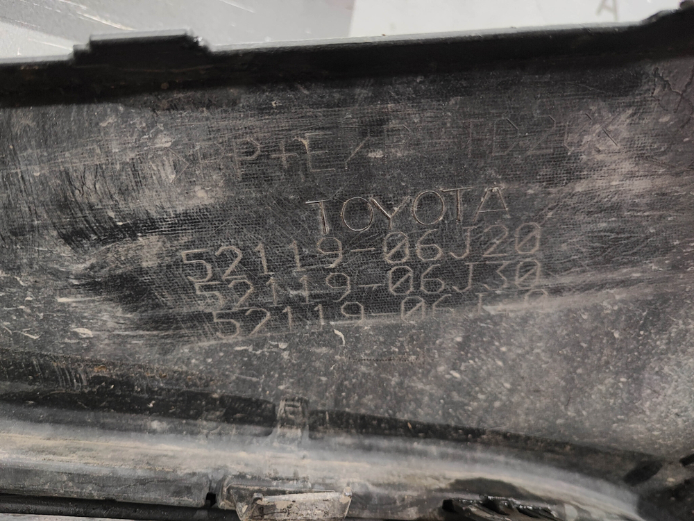 Бампер передний Toyota Camry (XV70) 20-нв Б/У Оригинал 521190X962