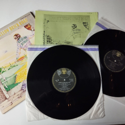 Винтажная виниловая пластинка LP Elton John Goodbye Yellow Brick Road (Japan 1973) (No Obi) Dirty Little Girl