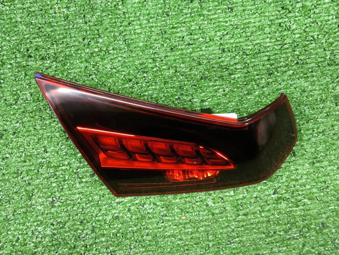 Фонарь левый внутренний Mercedes E W213 (20-23)