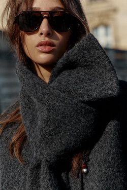 ZARA КОРОТКОЕ БУКЛИРОВАННОЕ ПАЛЬТО С ШАРФОМ, ТЕМНО-СЕРЫЙ