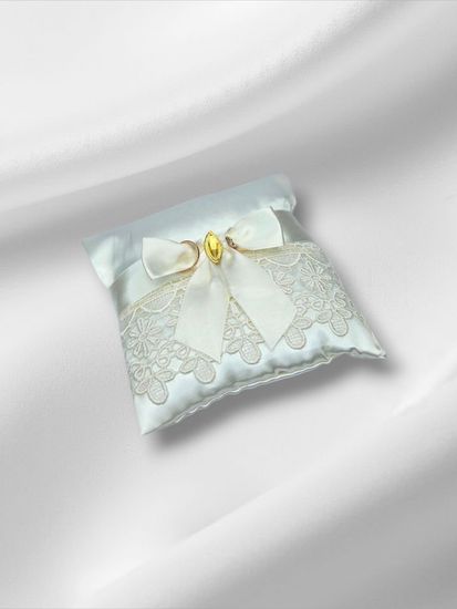 Подушечка для колец топленое молоко. Размер: 15х15см