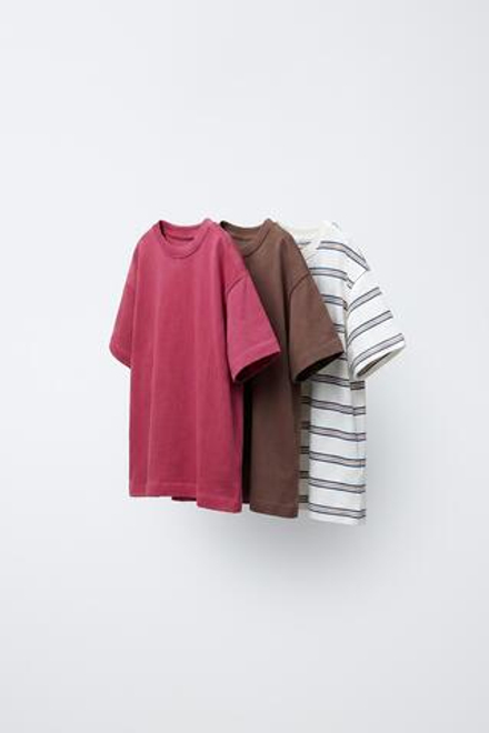 ZARA НАБОР ИЗ ТРЕХ ФУТБОЛОК В ПОЛОСКУ И ОДНОТОННЫХ, РОЗОВЫЙ