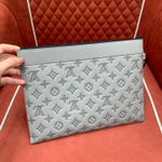 Louis Vuitton Pochette To-Go