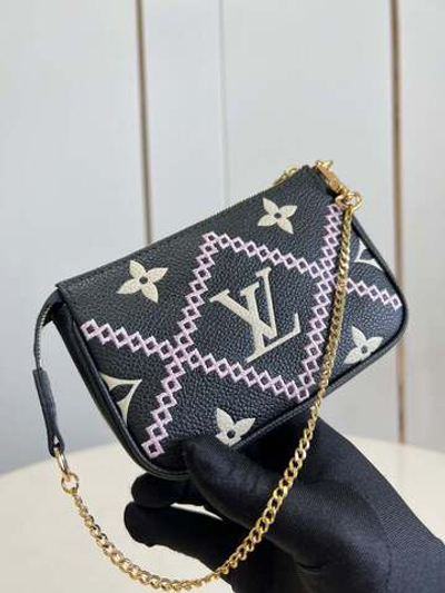 Louis Vuitton Mini Pochette Accessoires
