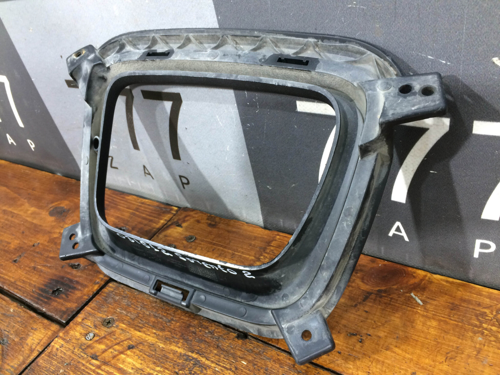 Накладка ПТФ левая Kia Sorento 2 (XM) 12-20 Б/У Оригинал 865232P510