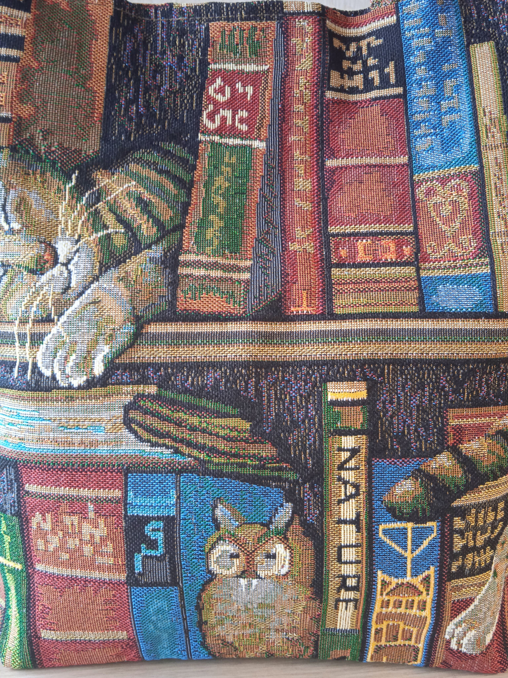 Гобеленовая сумка Библиотекарь (39х39х12)