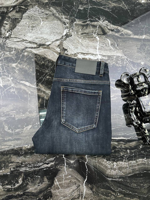 Джинсы Christian Dior