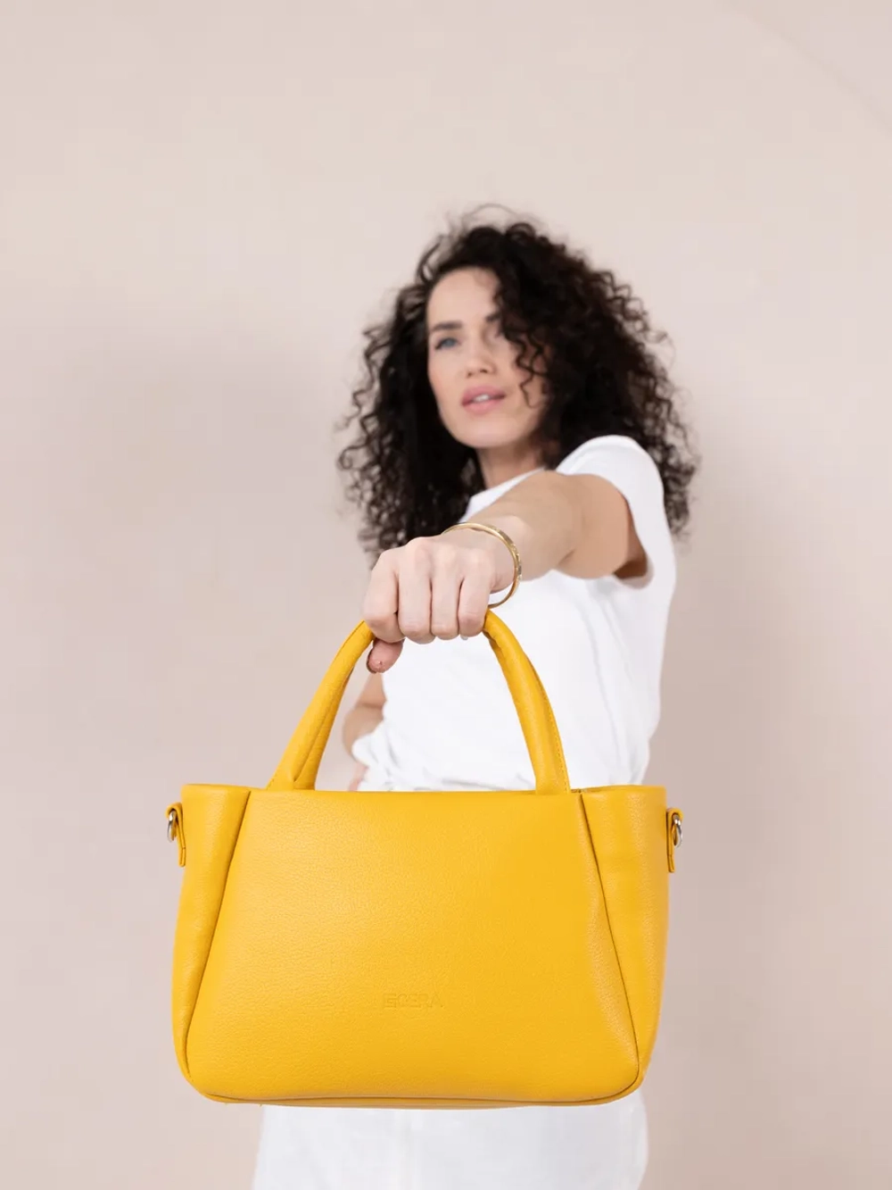 сумка через плечо маленькая классическая