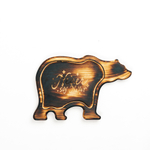 Деревянная менажница "Медведь" из кедра для подачи блюд и закусок с гравировкой "Never say Never"