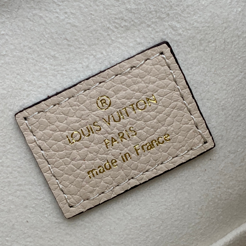 Louis Vuitton Marshmallow PM
