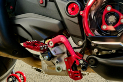 CNC Racing Лапка тормоза Ducati Multistrada V4 / V4 S / V4 Pikes Peak PEC05