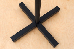 Чаша на стойке для магнезии