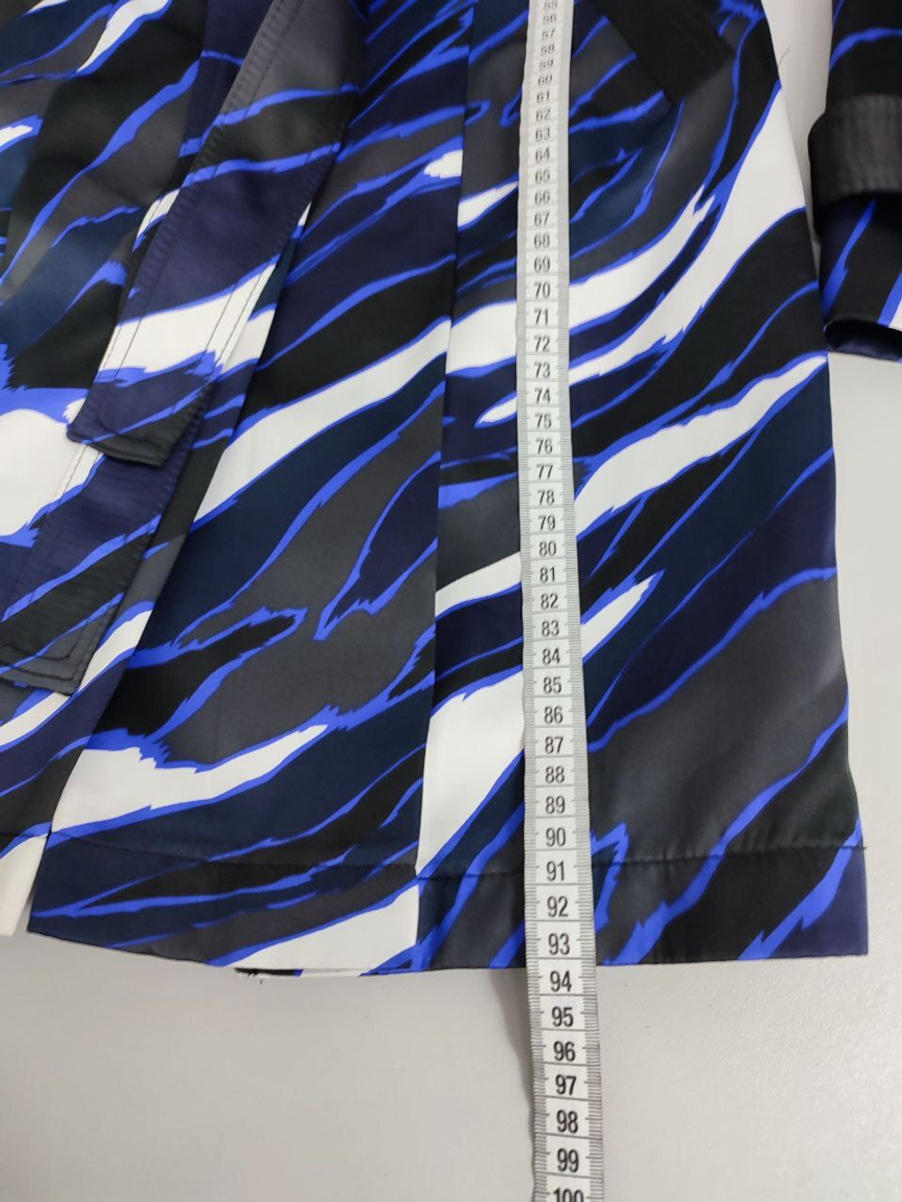 Плащ Стройная линия красивый 42 размер, новый