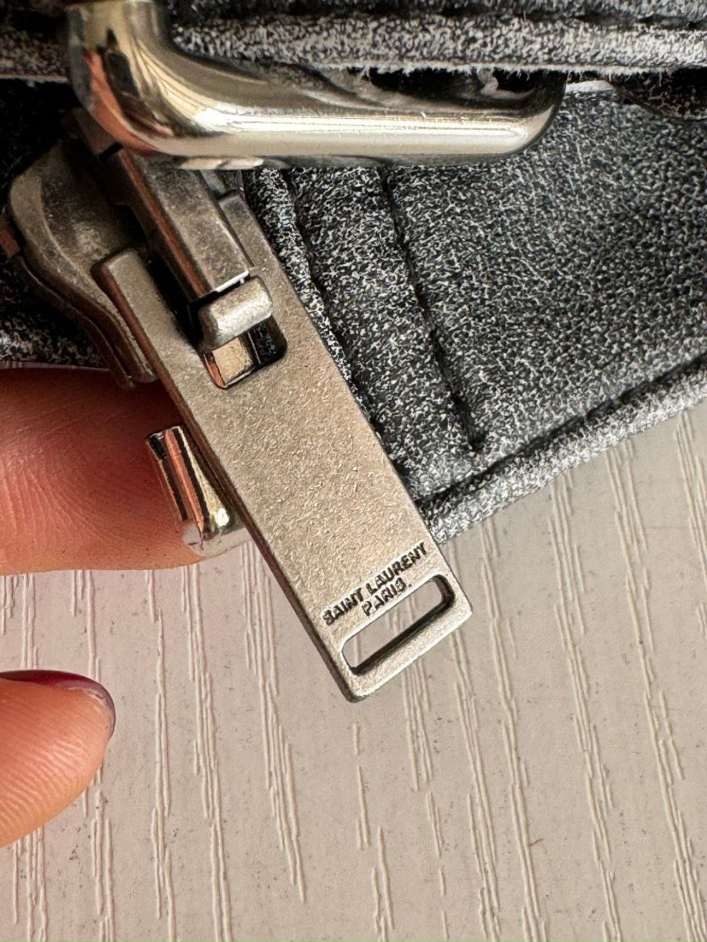 Кожаная куртка Yves Saint Laurent